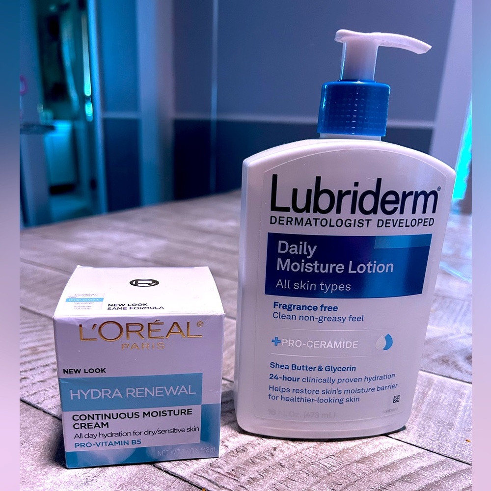 Grab this bundle before it’s gone! Lubriderm &Loreal are great brands!